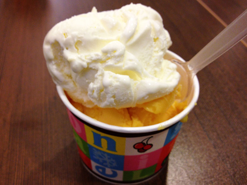 2012年に食べたもの　マンゴーとホワイトチョコレートのアイス