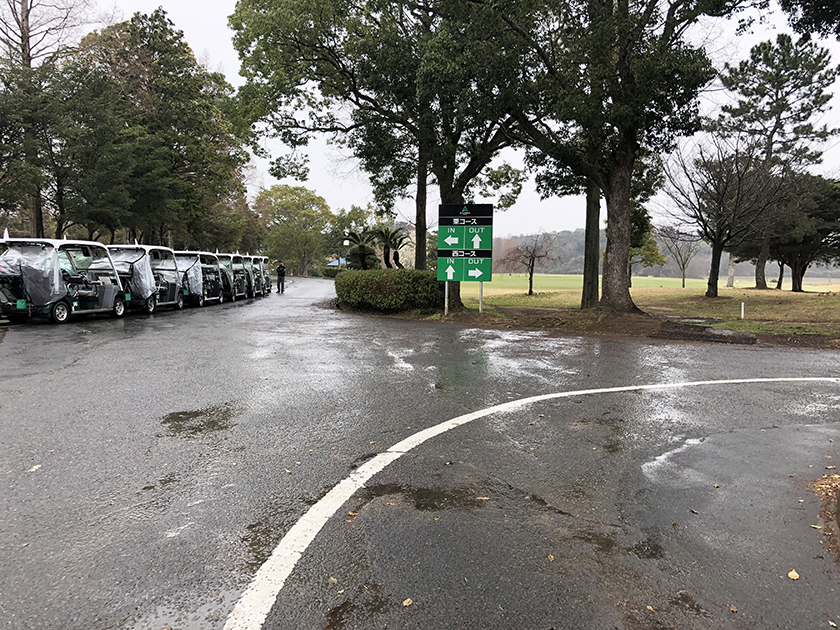 セントラルゴルフクラブ東コース　後半はしっかり雨降り