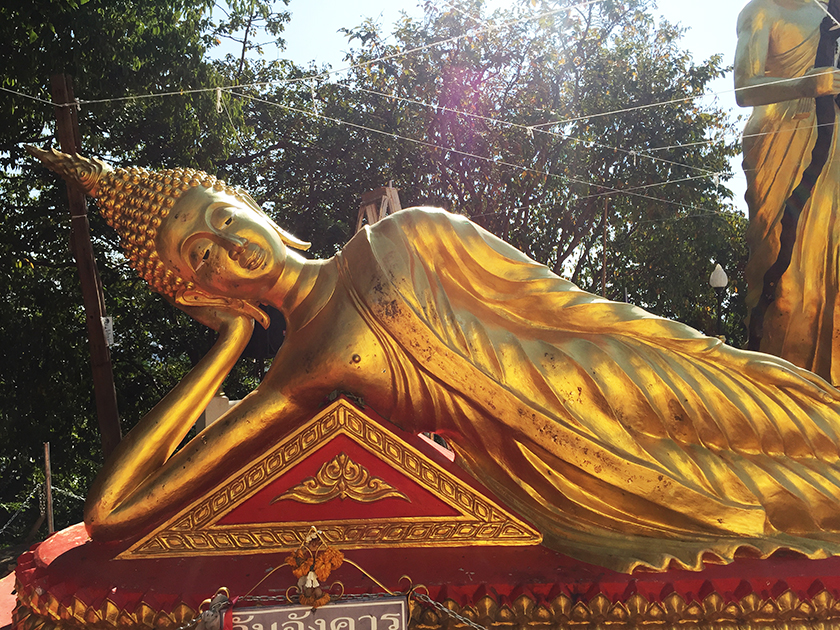 ワットプラヤイの寝釈迦像