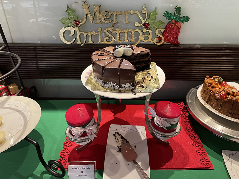 クリスマスケーキ　スワンナプーム国際空港