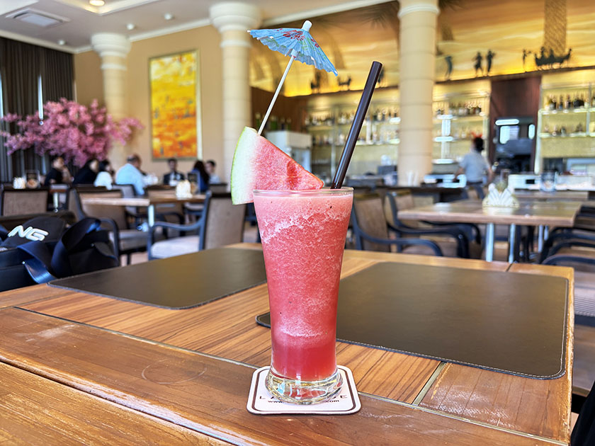 ゴルフの後はテンモンパン(スイカスムージー)