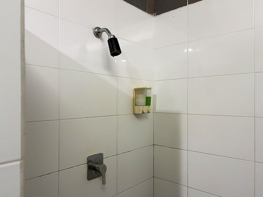 シャワーヘッド マウンテンシャドウゴルフ