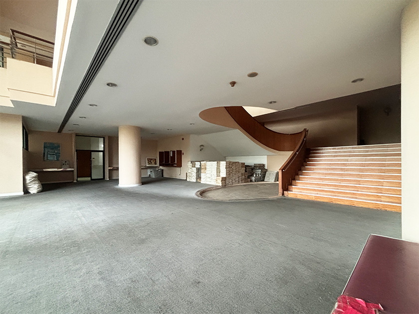 資材がおきっぱなし? マウンテンシャドウゴルフ