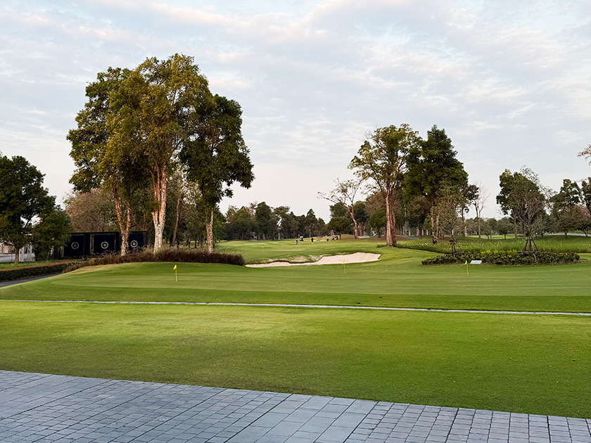 練習グリーン　フローラヴィル・ゴルフ＆カントリークラブ