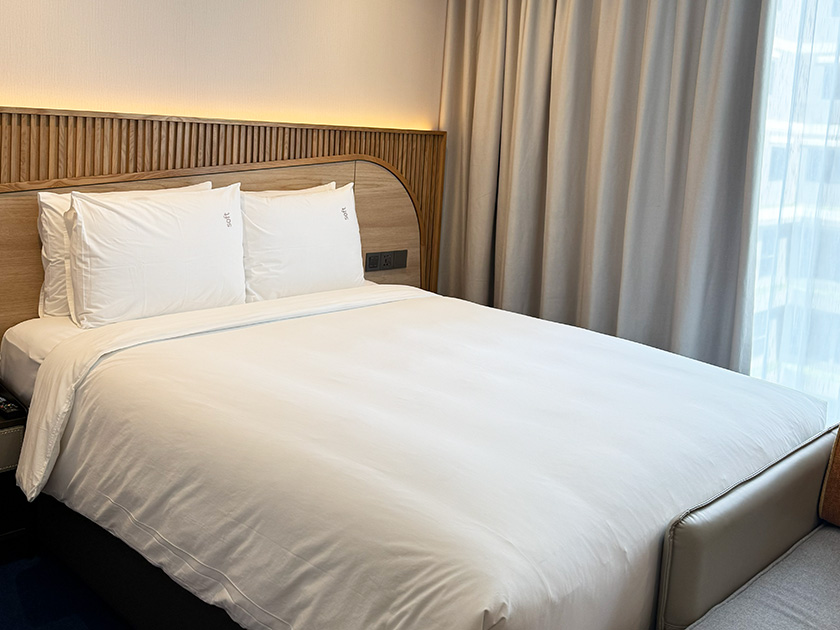 ビジネスホテルだけど窮屈さはなし ホリデイ・イン エクスプレス&スィート バンコク セントラル ピア