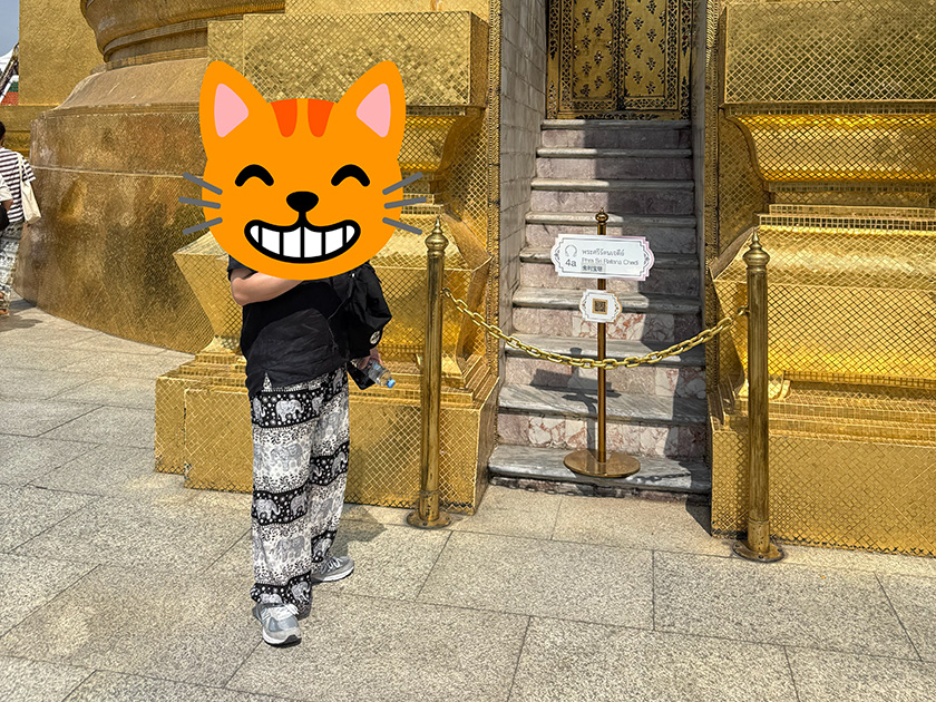 タイのお寺でタイパンツのお土産ゲット